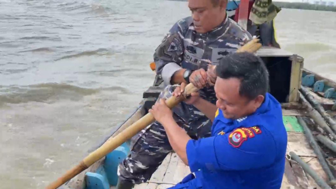 Proses pencabutan pagar laut di Kabupaten Tangerang