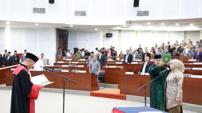 Pelantikan Ketua DPRD Sumut periode 2024-2029, Erni Ariyanti, di Gedung Paripurna DPRD Sumut.(istimewa/VIVA)