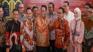 Putri Zulkifli Hasan ditunjuk jadi bendahara umum Dekopin.