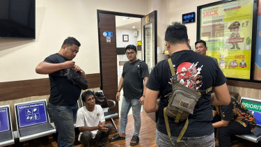 Maling HP jemaah Masjid ditangkap (dok. Polres Pelabuhan Tanjung Priok)