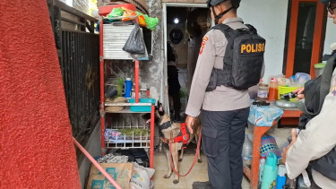 Polda NTB menggerebek kampung narkoba (dok. Polda NTB)