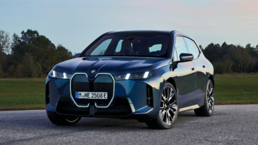BMW iX facelift