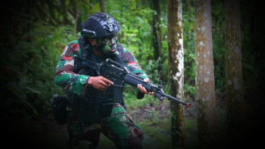 VIVA Militer: Prajurit Yonif Raider 100/Prajurit Setia