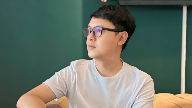 Komposer karya musik, Ari Bias.