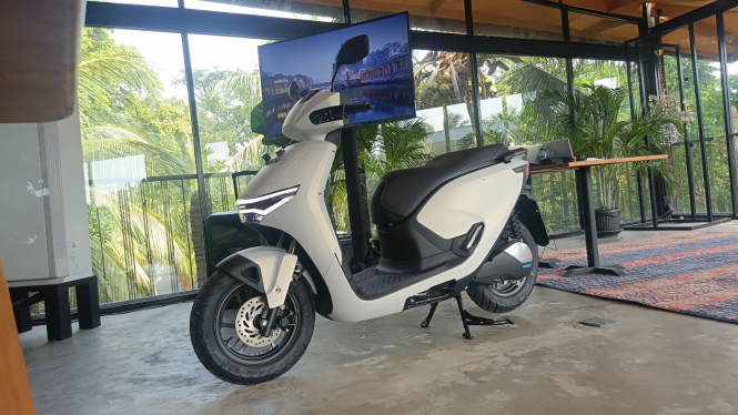 Honda CUV e: Roadsync Duo 