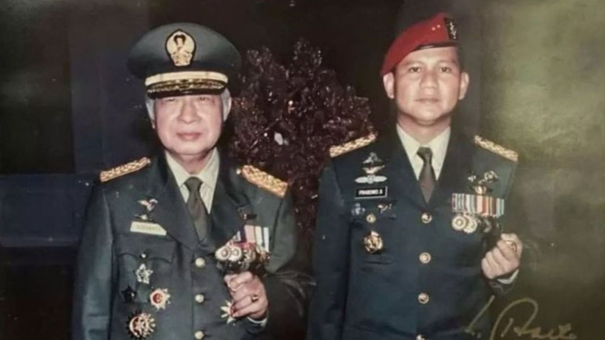 Unggahan Prabowo Subianto bersama Soeharto