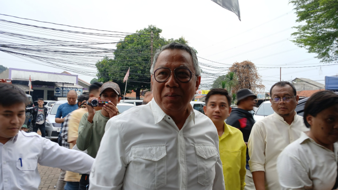 Wali Kota Tangerang Selatan, Benyamin Davnie di Tangsel