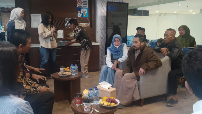 Ketibaan PMI di Terminal 3, Bandara Soetta, Tangerang usai alami kecelakaan kerja di Riyadh, Arab Saudi