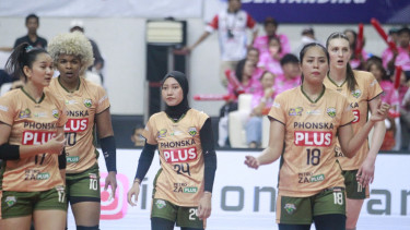 Penampilan Petrokimia Pupuk Indonesia saat bertanding melawan Jakarta Pertama Enduro di putaran kedua Proliga 2025 seri Bandung  