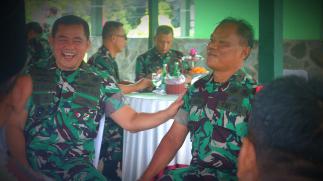VIVA Militer: Jenderal TNI Maruli Simanjuntak dan Kapten Kav Unang Sunarya