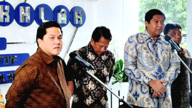 Menteri BUMN, Erick Thohir bersama Menteri Perumahan dan Kawasan Permukiman, Maruarar Sirait, dalam konferensi pers di Kementerian BUMN, Jakarta, Senin, 10 Februari 2025