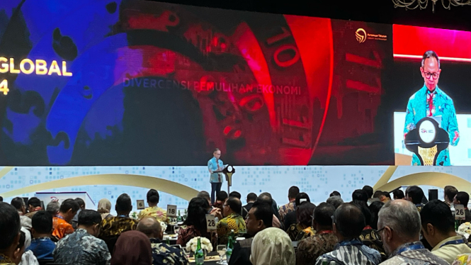 Ketua Dewan Komisioner OJK, Mahendra Siregar