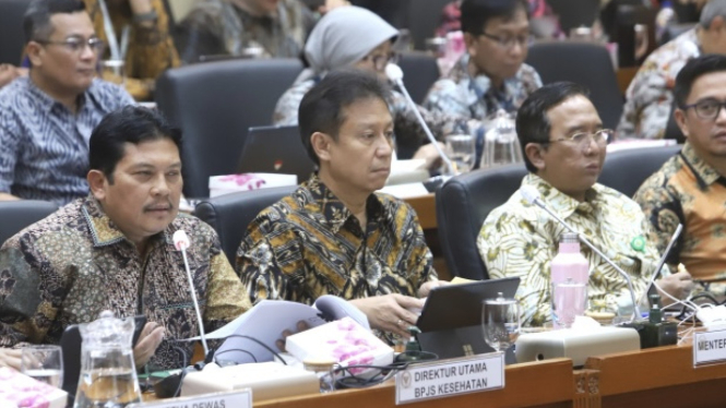 Rapat Komisi IX DPR dengan Menteri Kesehatan Budi Gunadi hingga BPJS Kesehatan
