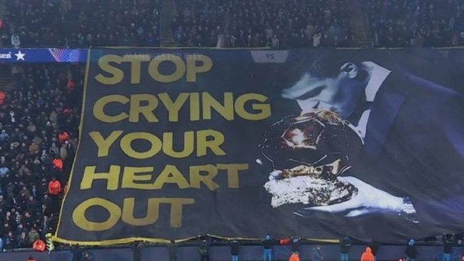 Spanduk suporter Manchester City