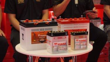 Aki hybrid Yuasa