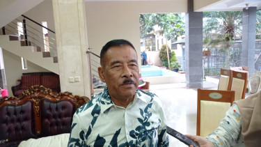 Komisaris PT Persib Bandung Bermartabat, Umuh Muchtar (foto: Dede Idrus) 