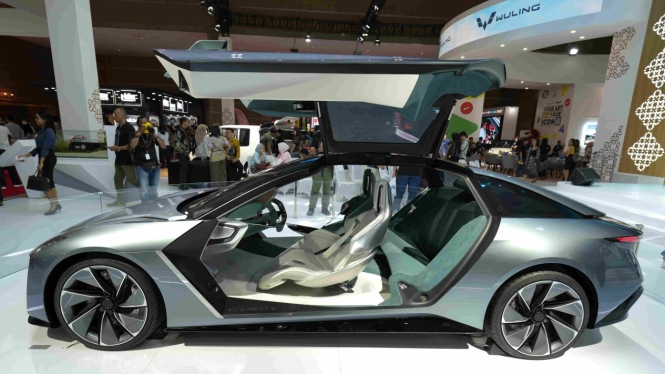 Light of ASEAN, mobil konsep Wuling turut hadir pada Booth Wuling di IIMS 2025