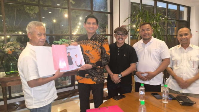 Tim Transisi Bupati dan Wakil Bupati Indramayu Lucky Hakim - Syaefudin