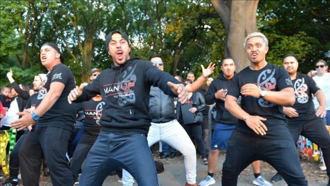 Penduduk Asli Maori Tolak Isu LGBT di Tengah Rainbow Parade