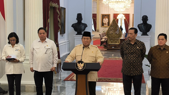 Presiden Prabowo Subianto Konferensi Pers di Istana Negara