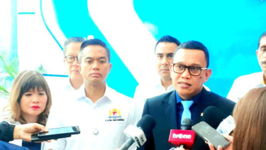 Ketua Kadin Indonesia Anindya Bakrie dan Menteri P2MI Abdul Kadir Karding.