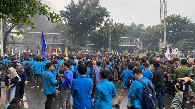 Aksi unjuk rasa mahasiswa 'Indonesia Gelap'