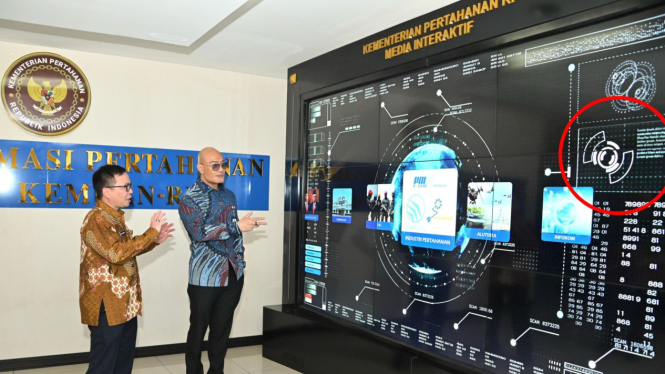 Kemhan Pamer Teknologi Pertahanan Canggih ke Deddy Corbuzier