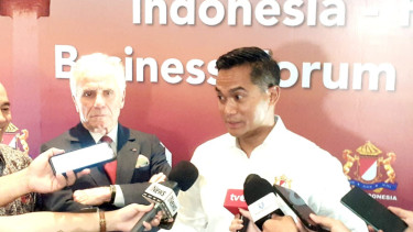[dok. Ketua Umum Kadin Indonesia, Anindya Bakrie, saat ditemui di kawasan Tugu Tani, Menteng, Jakarta Pusat, Selasa, 18 Februari 2025]
