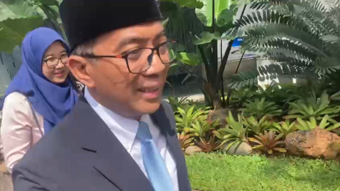 Guru besar Institut Teknologi Bandung (ITB), Prof Brian Yuliarto merapat ke Kompleks Istana Kepresidenan, Jakarta Pusat, Rabu, 19 Februari 2025