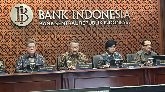 Konferensi pers hasil Rapat Dewan Gubernur Bank Indonesia (RDG BI)