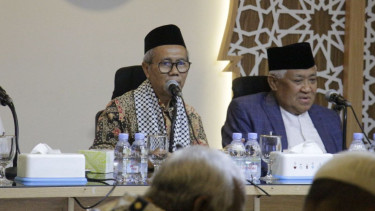 Prof. Sudarnoto Abdul Hakim.