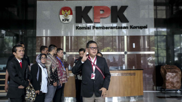 Hasto Kristiyanto Sekjen PDI-P Tiba di KPK untuk Diperiksa Sebagai Tersangka