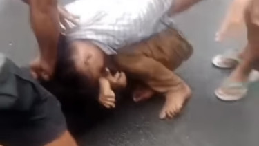 Dua jambret ditangkap massa.