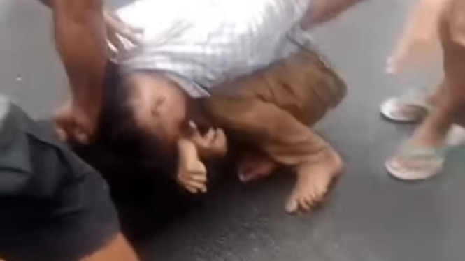 Dua jambret ditangkap massa.