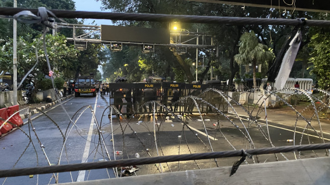 Demonstrasi ini dipusatkan di Patung Kuda Arjuna Wijaya, Gambir, Jakarta Pusat, dengan berbagai tuntutan yang disuarakan oleh mahasiswa.