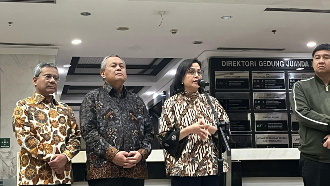 Menteri Keuangan Sri Mulyani Indrawati dan Gubernur Bank Indonesia Perry Warjiyo