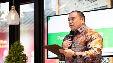 Ketua Umum Asosiasi Ekosistem Mobilitas Listrik, Pandu Sjahrir