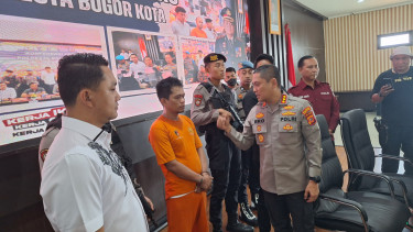 Pelaku pembacokan pesepeda motor ditangkap. Muhammad AR/VIVA