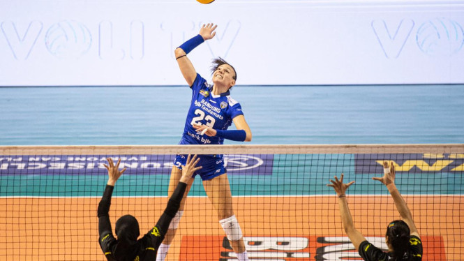 Penampilan Bandung BJB Tandamata melawan Jakarta Electric PLN di Proliga 2025 seri Palembang (Dok Bandung BJB Tandamata) 
