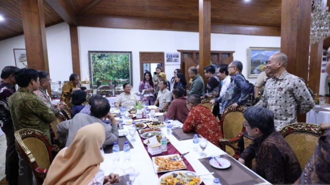 Presiden RI Prabowo Subianto Diskusi dengan Sejumlah Pimred dan Tokoh Media