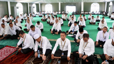 Retret pembekalan kepala daerah khidmat menjalani ibadah