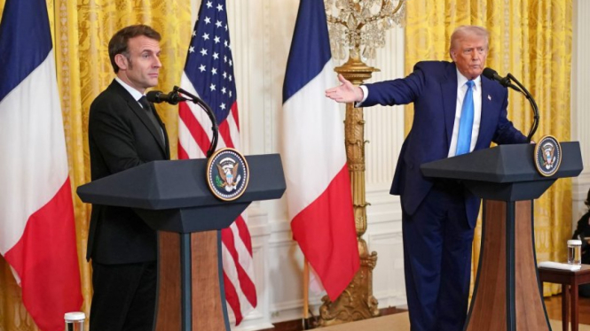 VIVA Militer: Emmanuel Macron dan Donald Trump
