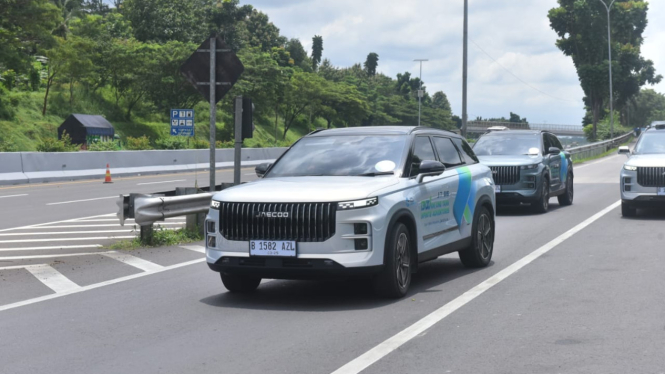 Test drive Jaecoo J7 PHEV Jakarta-Bali