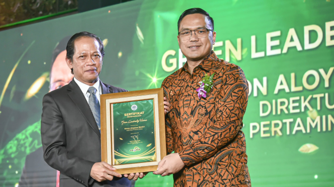 Dirut Pertamina raih penghargaan