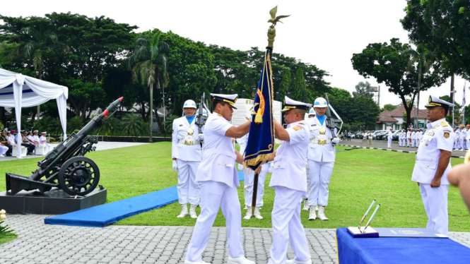 VIVA Militer: KSAL lantik Laksda TNI Ariantyo Condrowibowo jadi Danseskoal