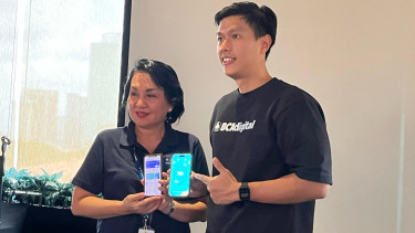 SVP Head of Digital Business BCA Digital Edwin Tirta dan Head of Customer & Product Engagement BCA Sekuritas Devi Susanti