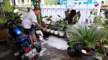 Air hujan berbusa di Tasikmalaya