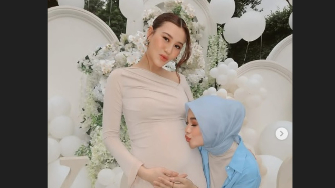 Aaliyah Massaid dan Aurel Hermansyah