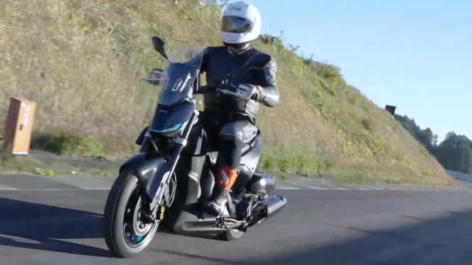 Yamaha XMAX SPHEV