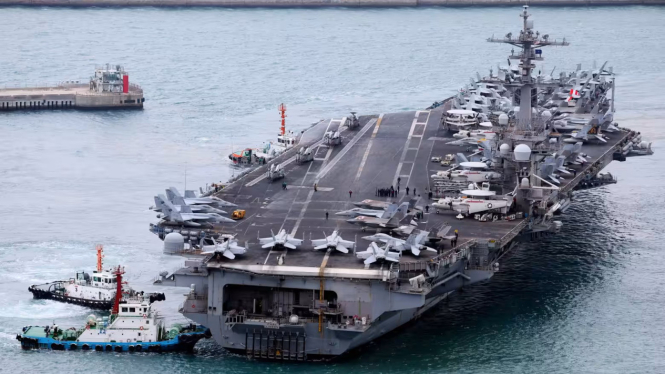 VIVA Militer: Kapal induk USS Carl Vinson (CVN-70) militer Amerika Serikat